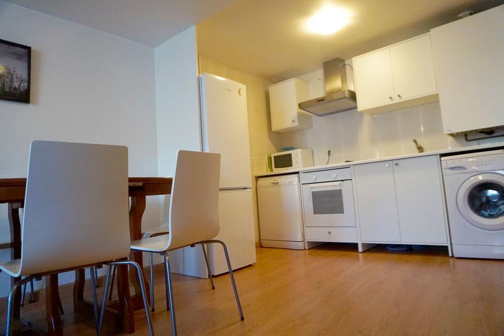 Apartamentos Turisticos Rio Gallego 우에스카 외부 사진