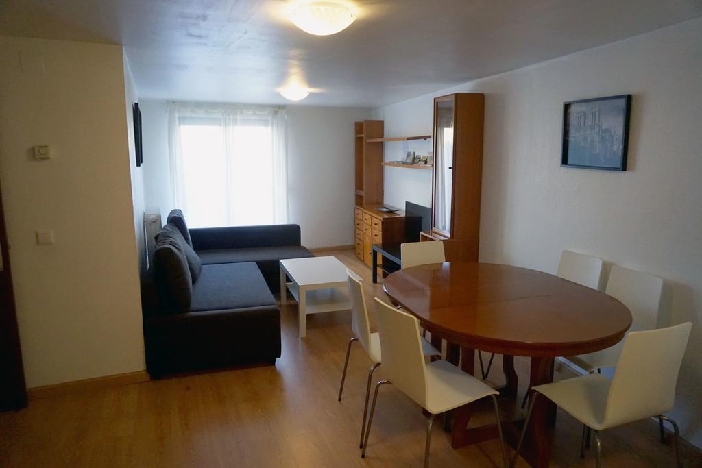 Apartamentos Turisticos Rio Gallego 우에스카 외부 사진